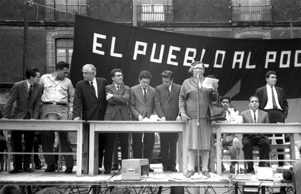 Mitin del Partido Comunista, Ciudad de México, cerca de 1955.